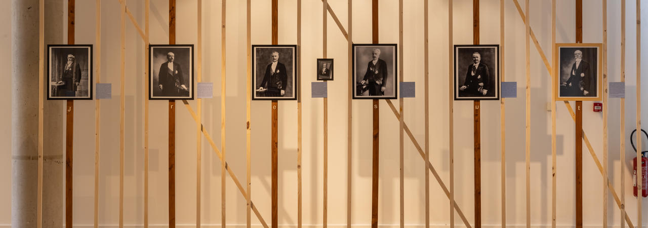 Exposition Les 25. Portraits officiels des Présidents, musée du président Jacques Chirac, Sarran