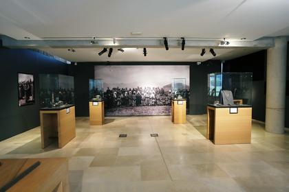 exposition musée Jacques Chirac Bijoux toits du monde